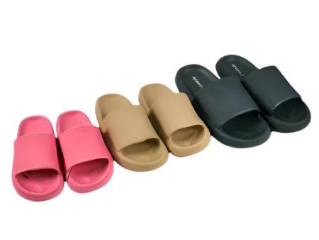 WHOLESALE SOLID COLOR PREMIUM SLIPPER ASST SIZE & CLR SOLD BY CASE For Sale